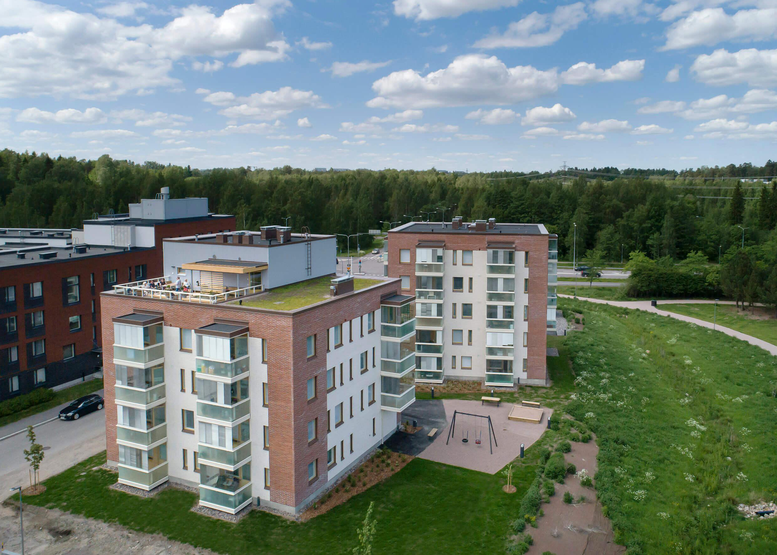 Yrjö ja Hanna -asumisoikeusasunnot Helsingissä tarjoavat kohtuuhintaista, helppoa ja modernia asumista moneen elämäntilanteeseen.